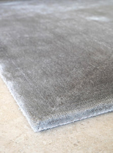 Beam Gradient Grey Rug