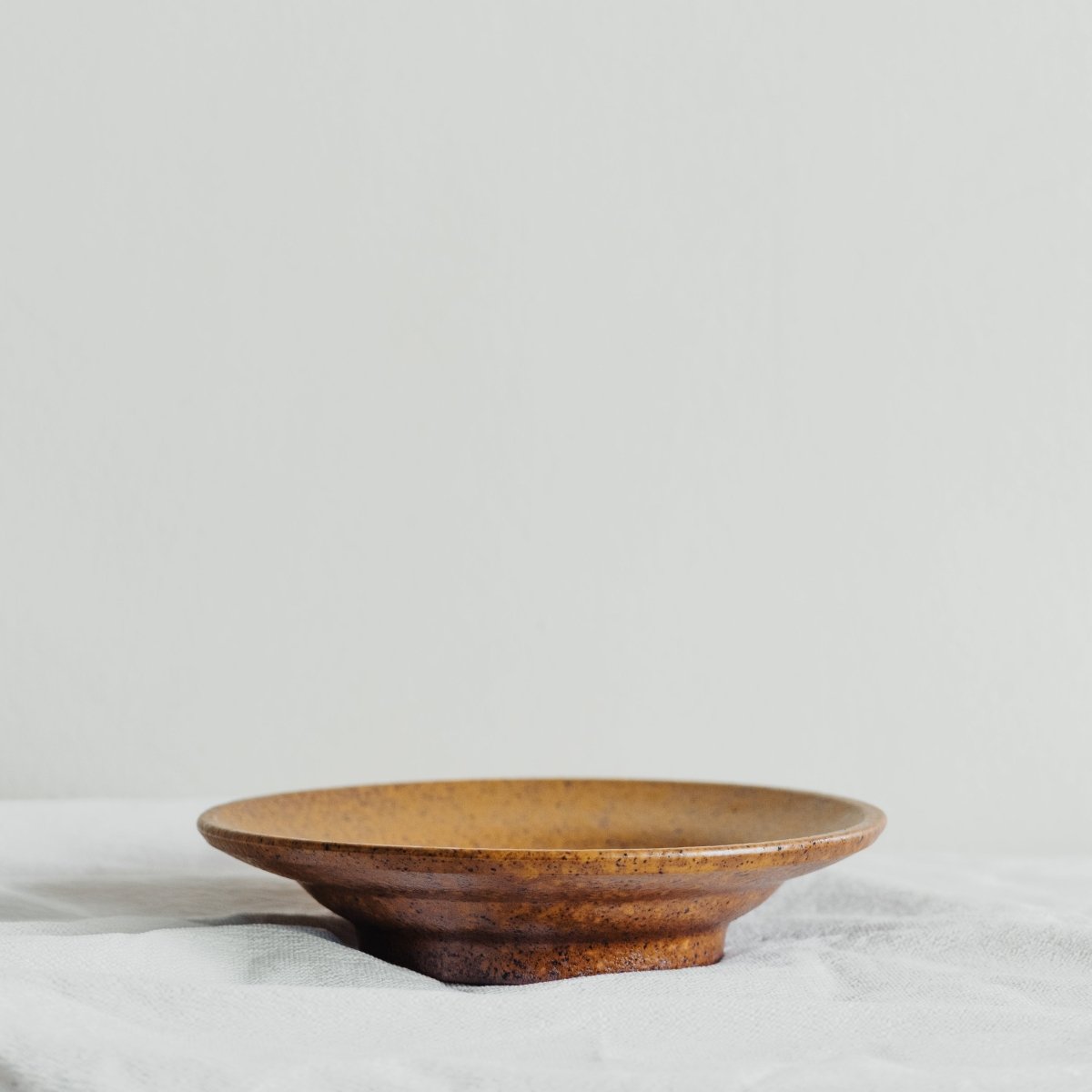 Load image into Gallery viewer, Dinnerware Russet Deep Plate - 