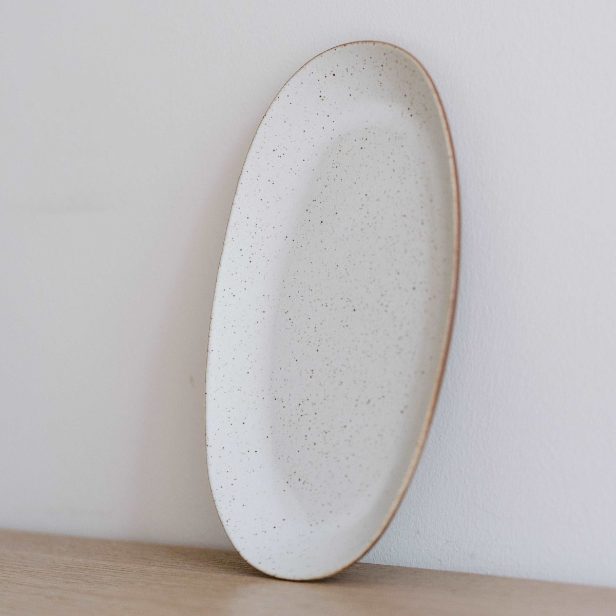 Load image into Gallery viewer, Dinnerware Speckled White Long Oval Plate - 