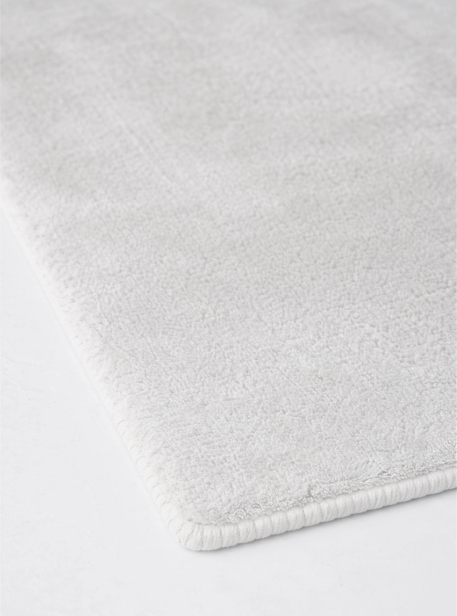 Load image into Gallery viewer, Rugs Alchemy Oat White Rug - 160 x 230 cm