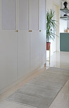 Load image into Gallery viewer, Rugs Alchemy Steel Silver Runner - 60 x 180 cm