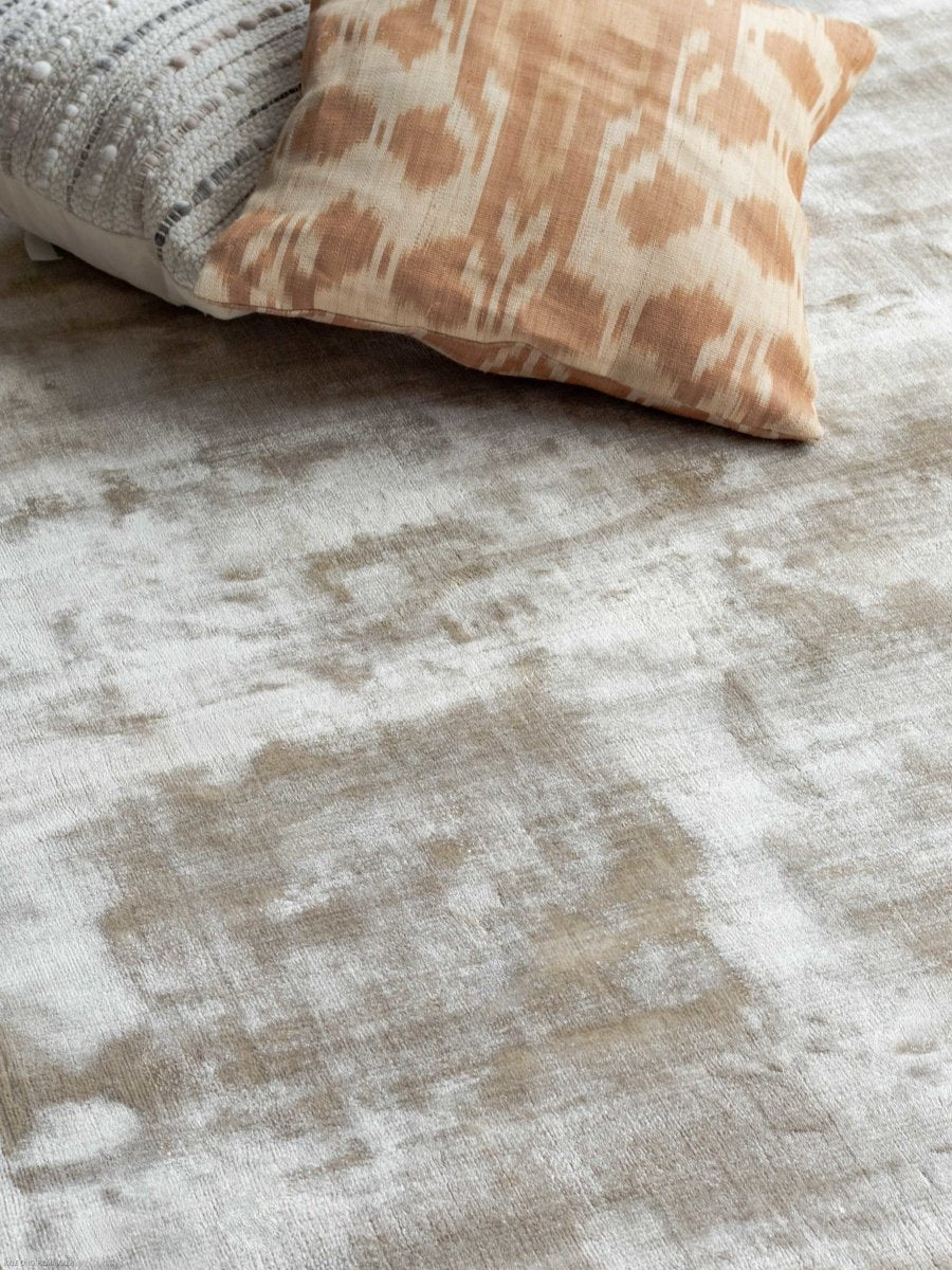 Load image into Gallery viewer, Rugs Alchemy Warm Sand Beige Viscose Rug 300 x 400 cm - 300 x 400 cm