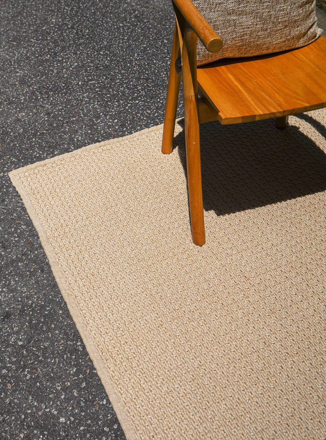 Load image into Gallery viewer, Rugs Cabana Cable Knit Weave Indoor &amp; Outdoor Washable Rug - Brown