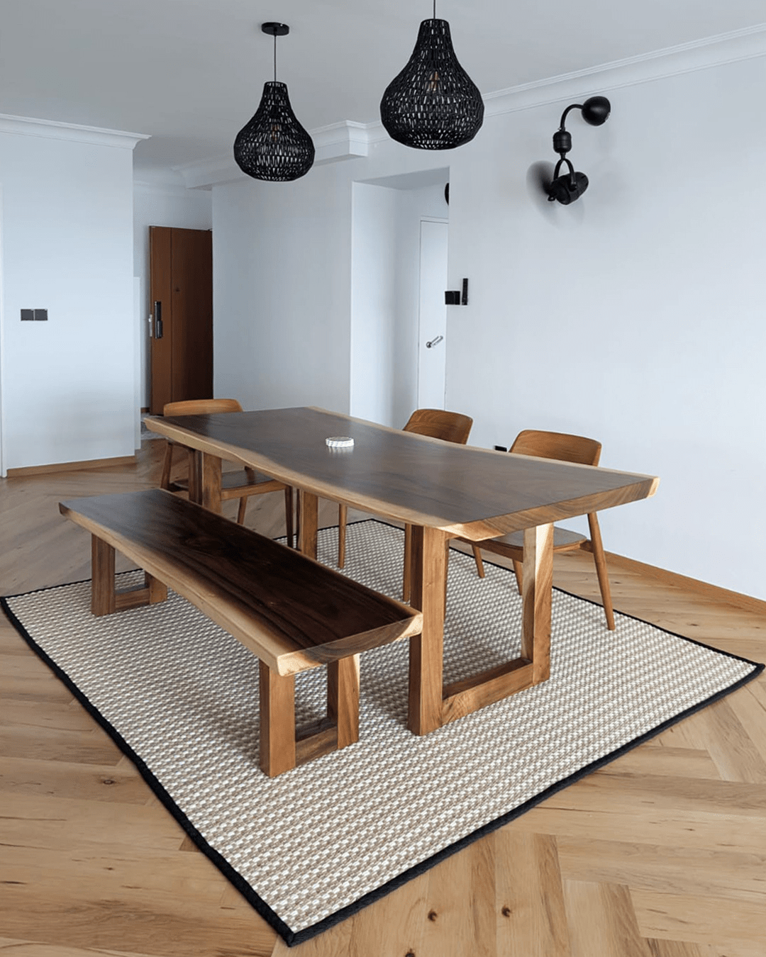 Load image into Gallery viewer, Rugs Cabana Panama Weave Indoor &amp; Outdoor Washable Rug - Black + Grey