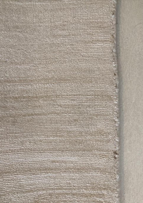 Load image into Gallery viewer, Rugs Lithe White Tencel Rug 300 x 400 cm [AS - IS] - 300 x 400 cm