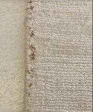 Load image into Gallery viewer, Rugs Lithe White Tencel Rug 300 x 400 cm [AS - IS] - 300 x 400 cm