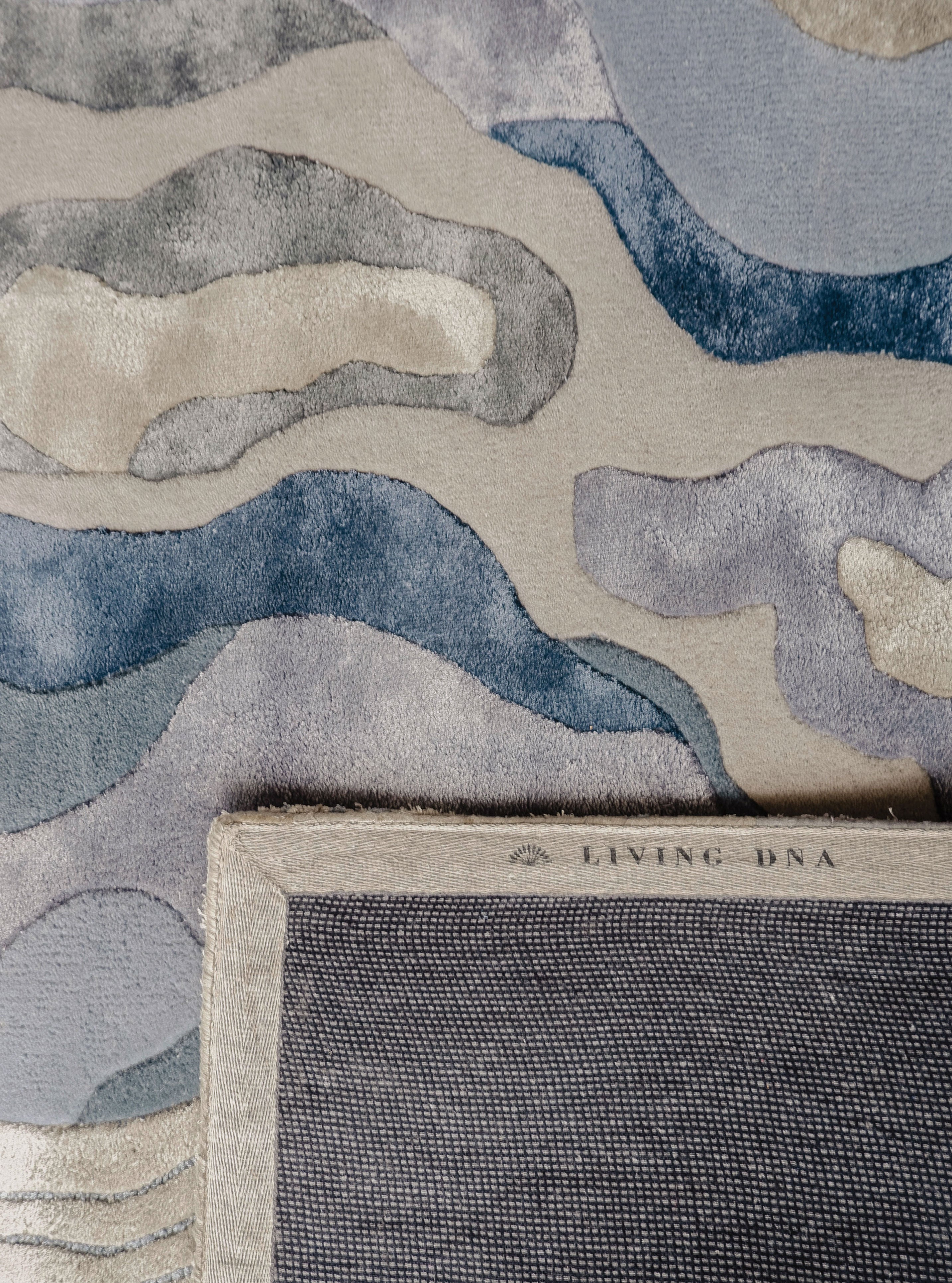 Load image into Gallery viewer, Flux Sapphire Rug