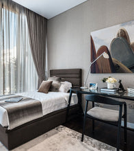 Load image into Gallery viewer, B2B Portfolio Lloyd SixtyFive -
