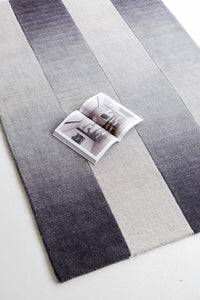 Rugs Scale Gradient Rug [Custom] - 160 x 230 cm