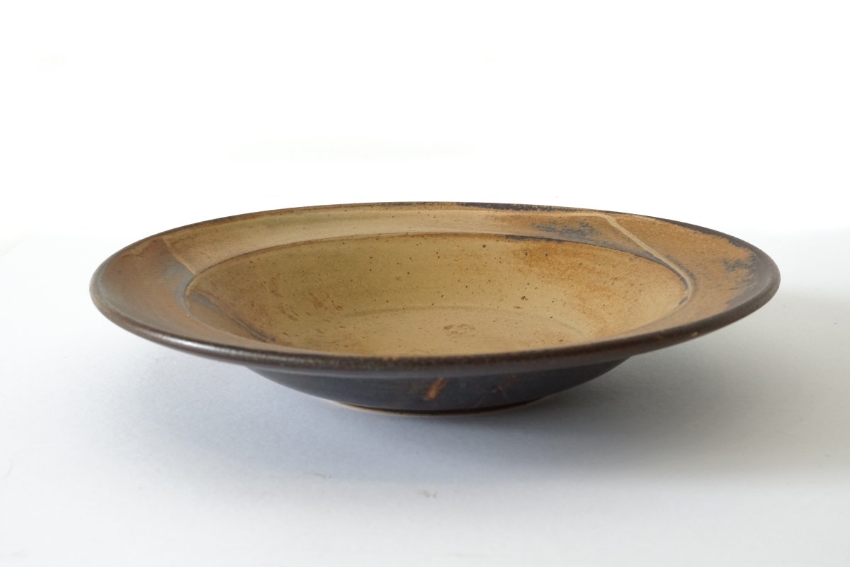 Load image into Gallery viewer, Dinnerware Toffee Deep Round Plate -